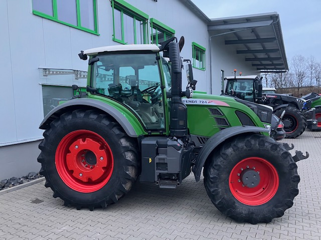 Fendt 724 Vario Profi S4 - Farm tractor: picture 4 Fendt 724 Vario Profi S4 - Farm tractor: picture 4