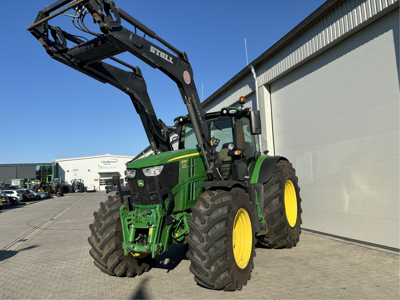 John Deere 6230 R - Farm tractor: picture 1 John Deere 6230 R - Farm tractor: picture 1
