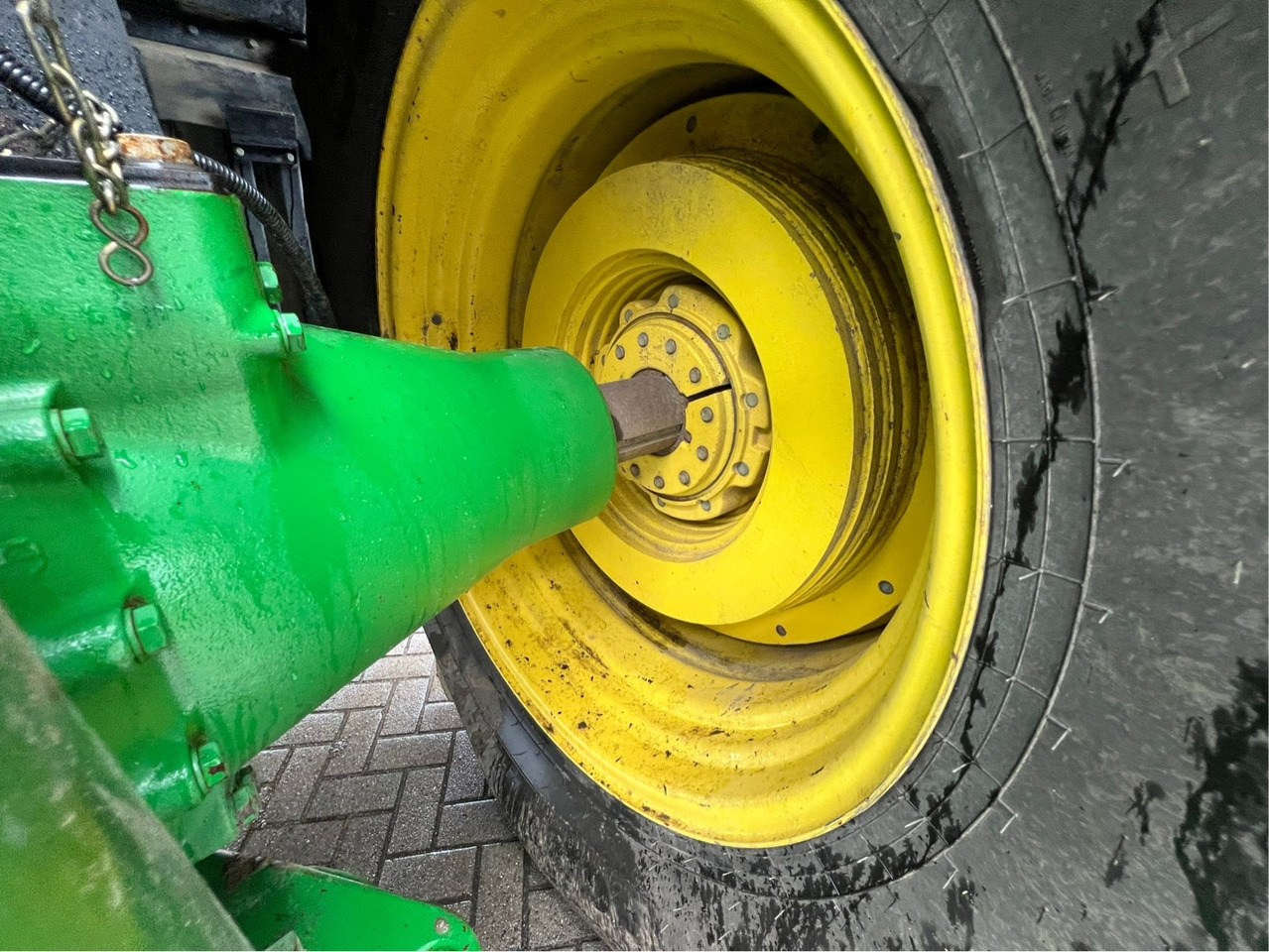 John Deere 7290R - Farm tractor: picture 4 John Deere 7290R - Farm tractor: picture 4