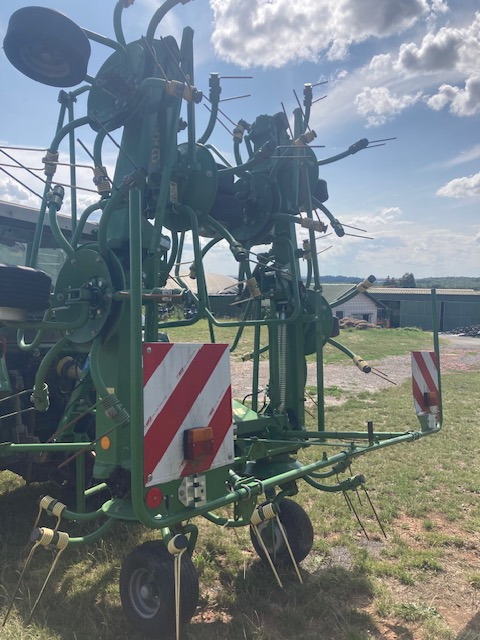 Krone KW 8.82/8 - Tedder/ Rake: picture 3 Krone KW 8.82/8 - Tedder/ Rake: picture 3