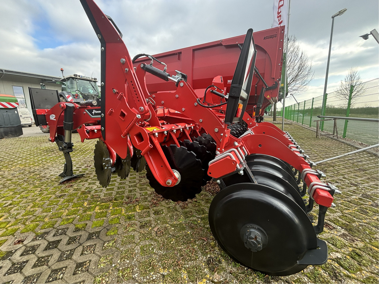 Kverneland DTX T300-5 Standard AR - Soil tillage equipment: picture 4 Kverneland DTX T300-5 Standard AR - Soil tillage equipment: picture 4