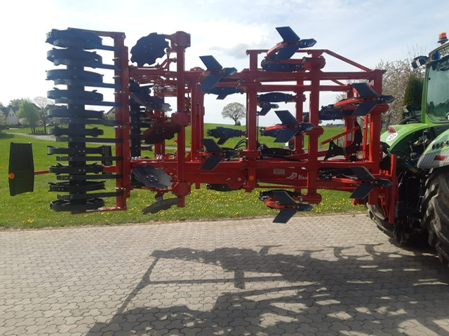 Kverneland Enduro F Grubber - Cultivator: picture 3 Kverneland Enduro F Grubber - Cultivator: picture 3