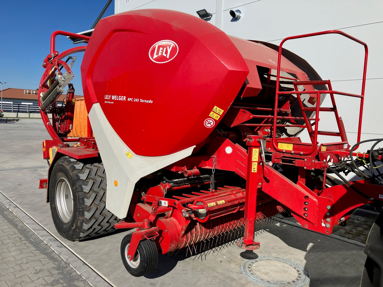 Hay and forage equipment Lely Welger RPC 245 Tornado: picture 6