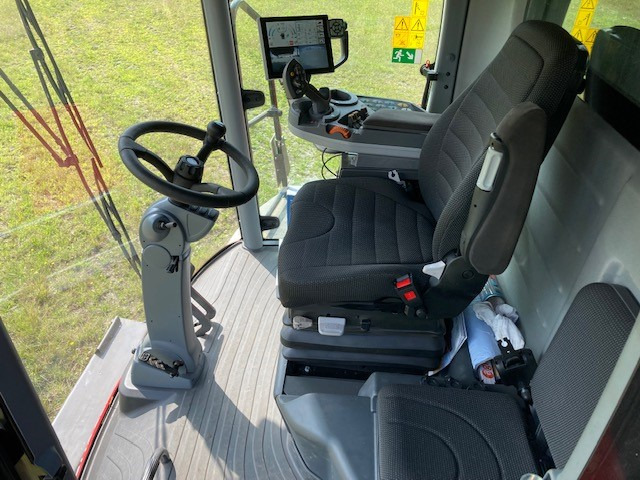 Massey Ferguson 7370 Beta - Combine harvester: picture 4 Massey Ferguson 7370 Beta - Combine harvester: picture 4