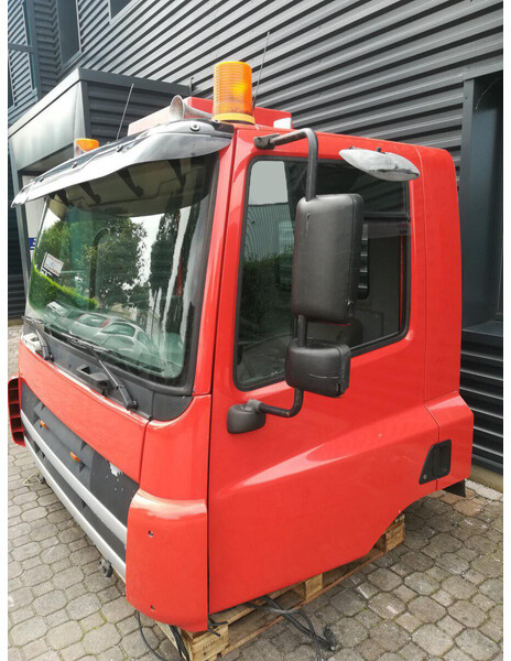 DAF CF EURO 3 - Cab and interior for Truck: picture 1 DAF CF EURO 3 - Cab and interior for Truck: picture 1