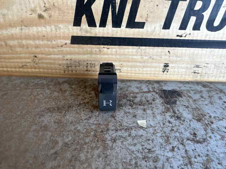 DAF SWITCH 2141414 - Electrical system for Truck: picture 1 DAF SWITCH 2141414 - Electrical system for Truck: picture 1