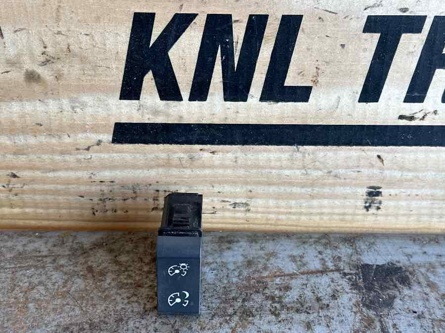 DAF SWITCH 2141438 - Electrical system for Truck: picture 1 DAF SWITCH 2141438 - Electrical system for Truck: picture 1