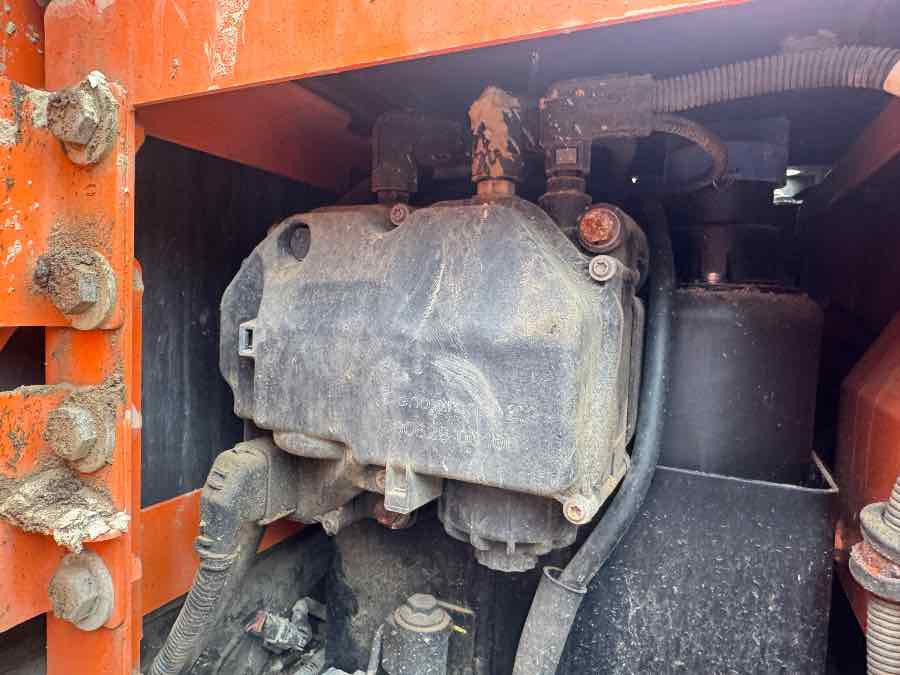 DOOSAN DX255LC-5 EXCAVATOR FOR PARTS - Crawler excavator: picture 2 DOOSAN DX255LC-5 EXCAVATOR FOR PARTS - Crawler excavator: picture 2
