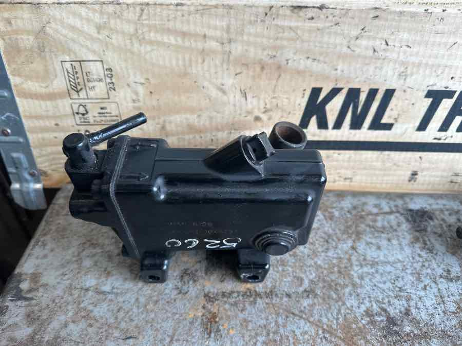 MAN CAB HYDRALIK TILT PUMP 85.41723-6108 - Cab and interior for Truck: picture 1 MAN CAB HYDRALIK TILT PUMP 85.41723-6108 - Cab and interior for Truck: picture 1