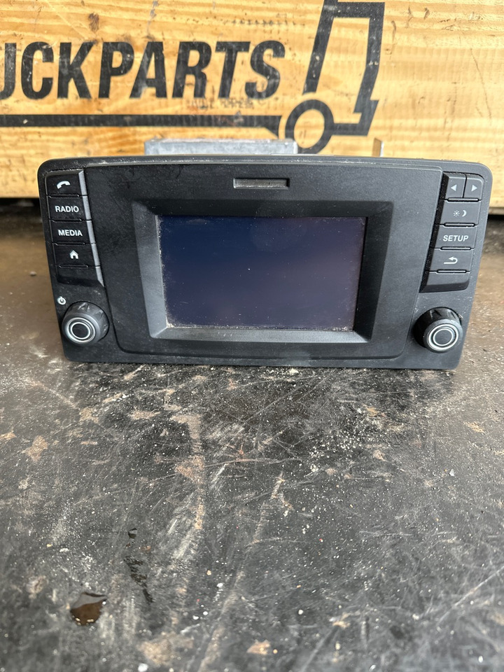 Cab and interior for Truck MAN RADIO 81.28100-6041: picture 1