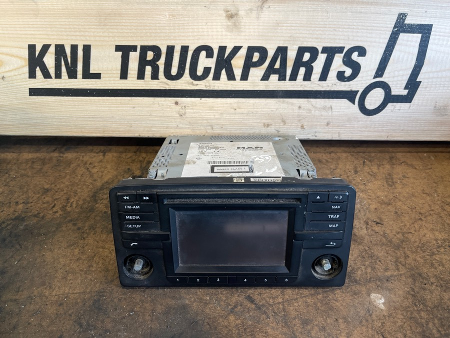 MAN RADIO / NAVI 81.28100-6017 - Cab and interior for Truck: picture 1 MAN RADIO / NAVI 81.28100-6017 - Cab and interior for Truck: picture 1