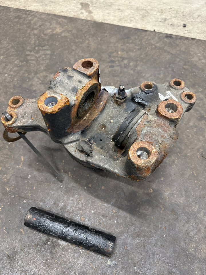 MAN STEERING KNUCKLE RIGHT 81.44201-6284 - Steering gear for Truck: picture 1 MAN STEERING KNUCKLE RIGHT 81.44201-6284 - Steering gear for Truck: picture 1