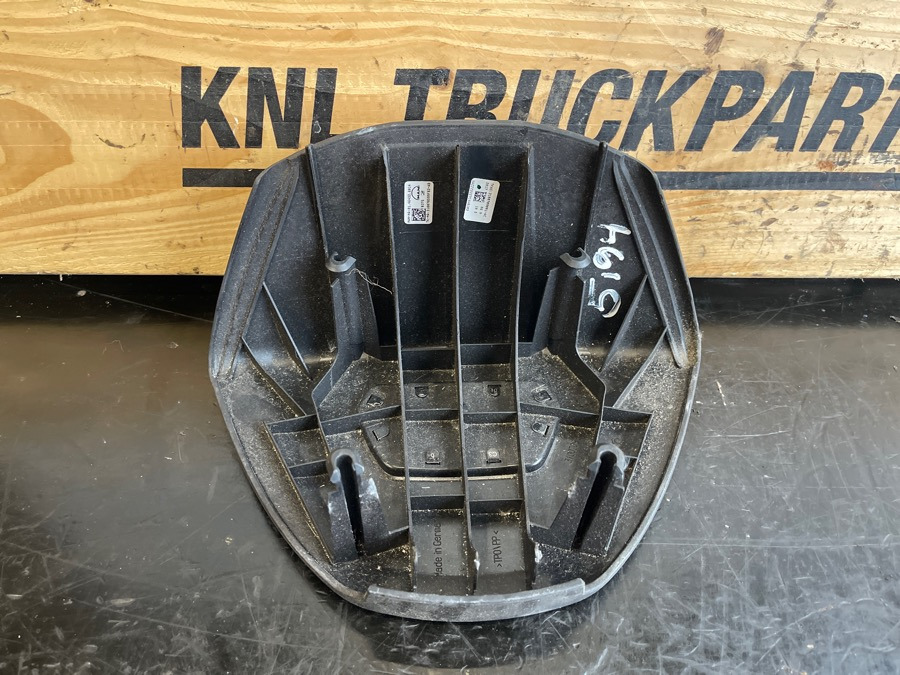 MAN STEERING WHEEL 81.46430-6047 - Steering for Truck: picture 3 MAN STEERING WHEEL 81.46430-6047 - Steering for Truck: picture 3