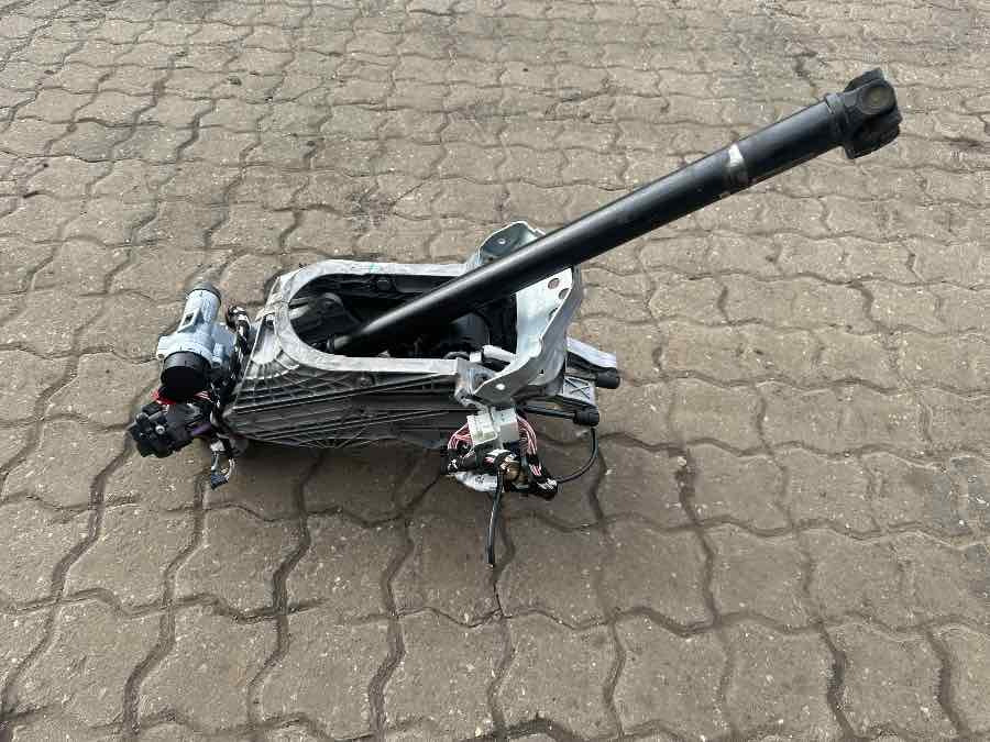 MAN STEERRING COLUM 81.46113-6289 - Steering for Truck: picture 2 MAN STEERRING COLUM 81.46113-6289 - Steering for Truck: picture 2