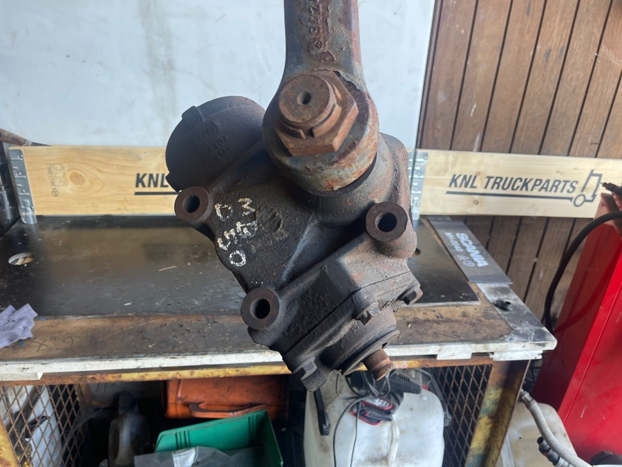 MERCEDES LS8 STEERING GEAR A9404600100 - Steering for Truck: picture 1 MERCEDES LS8 STEERING GEAR A9404600100 - Steering for Truck: picture 1