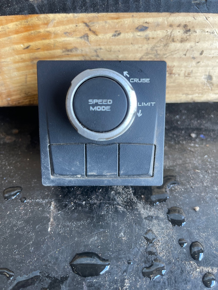 RENAULT ECU 7421995066 - Cab and interior for Truck: picture 1 RENAULT ECU 7421995066 - Cab and interior for Truck: picture 1