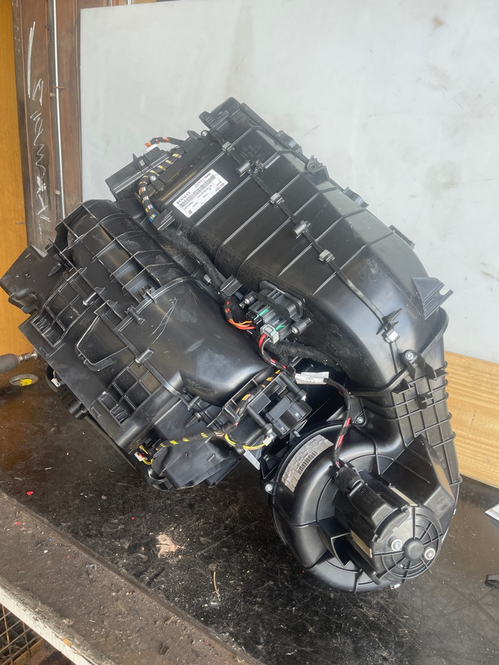 RENAULT KLIMA / AC UNIT 7484515288 - Cab and interior for Truck: picture 1 RENAULT KLIMA / AC UNIT 7484515288 - Cab and interior for Truck: picture 1