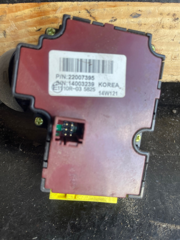 RENAULT LEVER 7422007395 - Cab and interior for Truck: picture 2 RENAULT LEVER 7422007395 - Cab and interior for Truck: picture 2