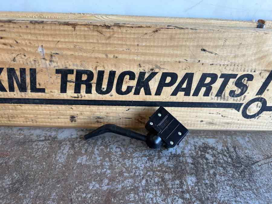 RENAULT LEVER SWITCH 7421709003 - Cab and interior for Truck: picture 1 RENAULT LEVER SWITCH 7421709003 - Cab and interior for Truck: picture 1