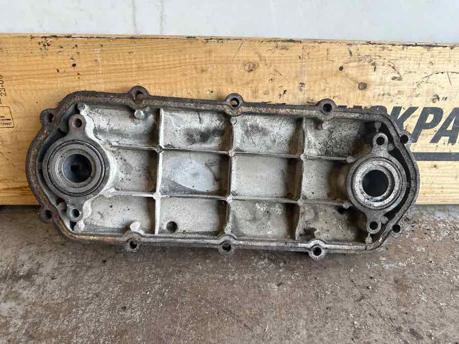 SCANIA ENGINE COVER 1797389 - Engine and parts for Truck: picture 2 SCANIA ENGINE COVER 1797389 - Engine and parts for Truck: picture 2