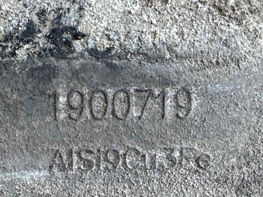 SCANIA ENGINE COVER 1900719 - Engine and parts for Truck: picture 3 SCANIA ENGINE COVER 1900719 - Engine and parts for Truck: picture 3