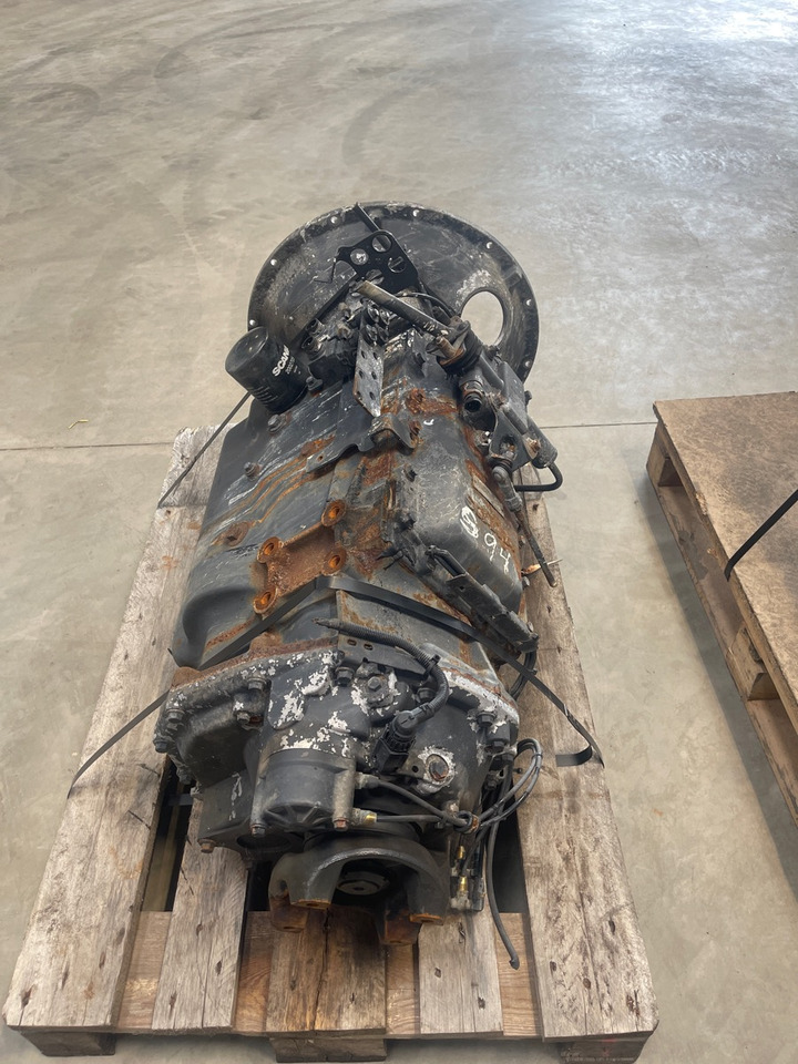 SCANIA GR900 manuel - Gearbox for Truck: picture 1 SCANIA GR900 manuel - Gearbox for Truck: picture 1