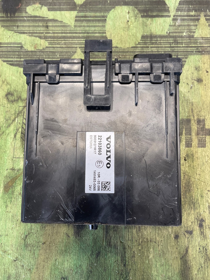 VOLVO 22103860 Control unit - ECU for Truck: picture 1 VOLVO 22103860 Control unit - ECU for Truck: picture 1