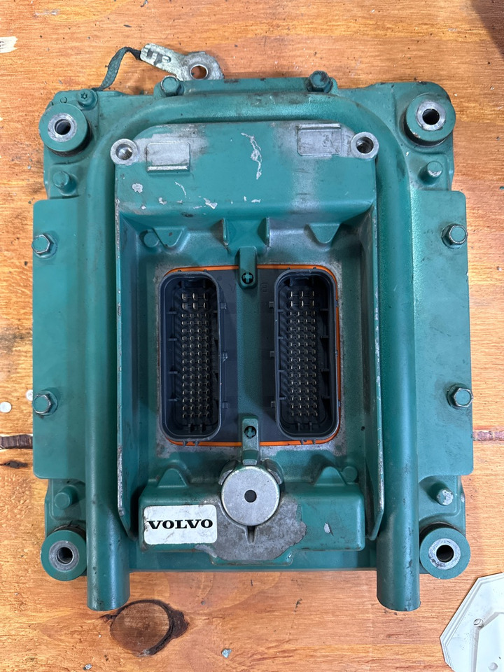 VOLVO ECU 20995620 PO4 - ECU for Truck: picture 2 VOLVO ECU 20995620 PO4 - ECU for Truck: picture 2
