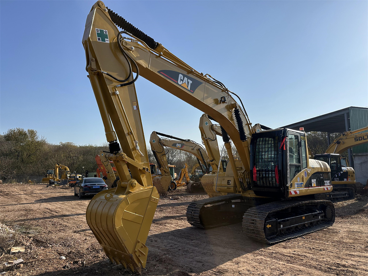 CATERPILLAR 320C - Crawler excavator: picture 3 CATERPILLAR 320C - Crawler excavator: picture 3