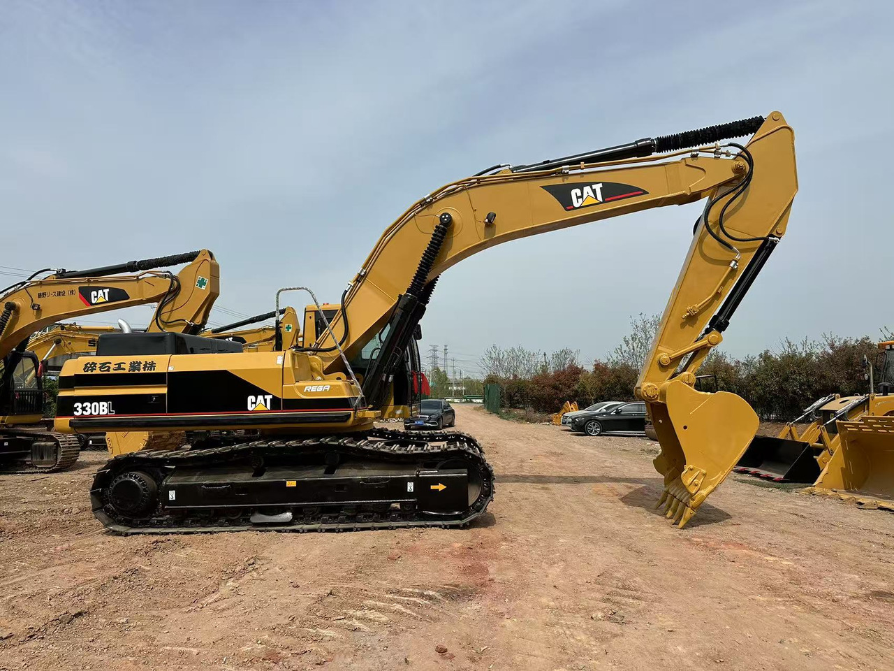 CATERPILLAR 330BL - Excavator: picture 1 CATERPILLAR 330BL - Excavator: picture 1