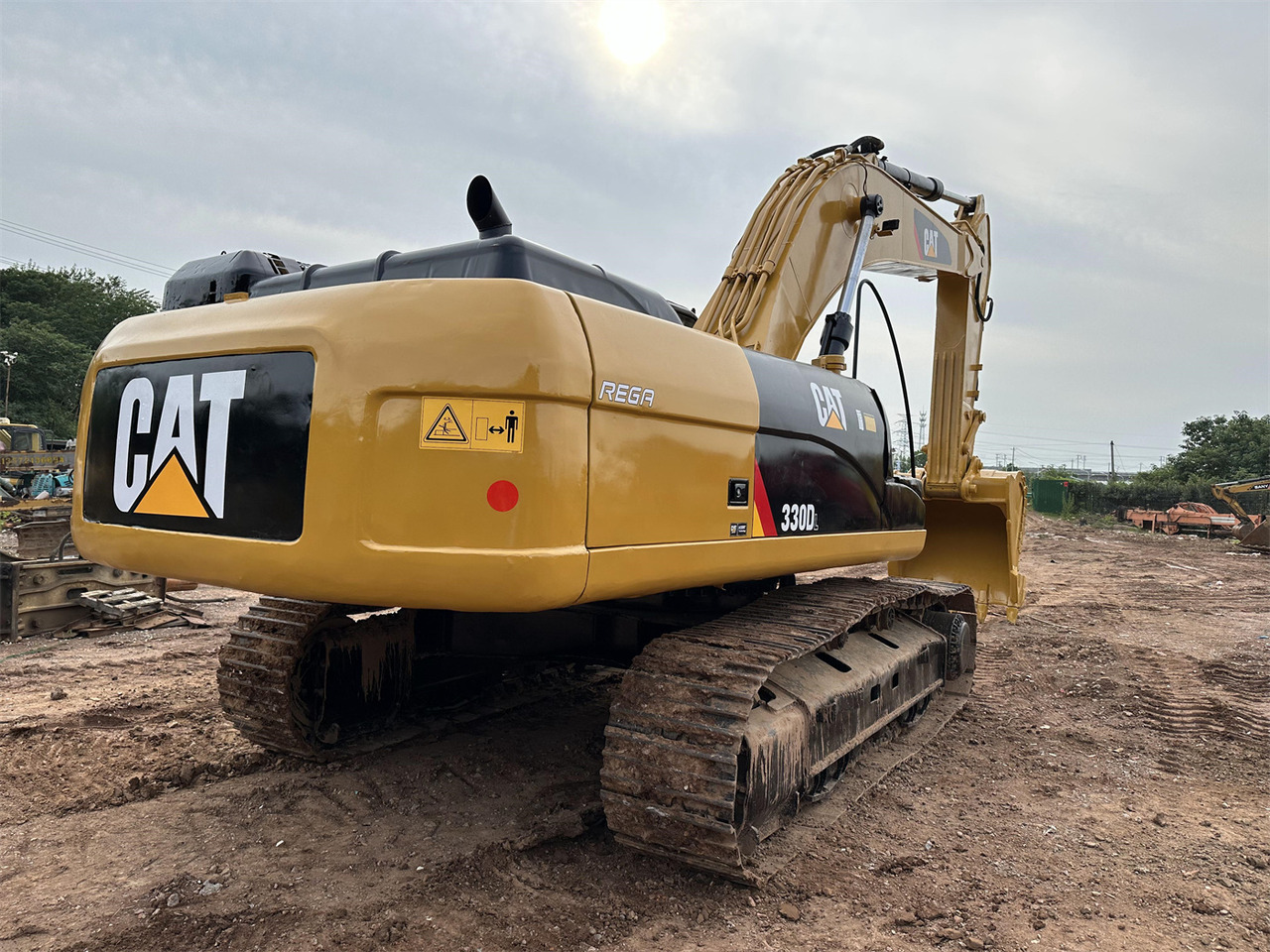 Crawler excavator CATERPILLAR 330D excavator: picture 7