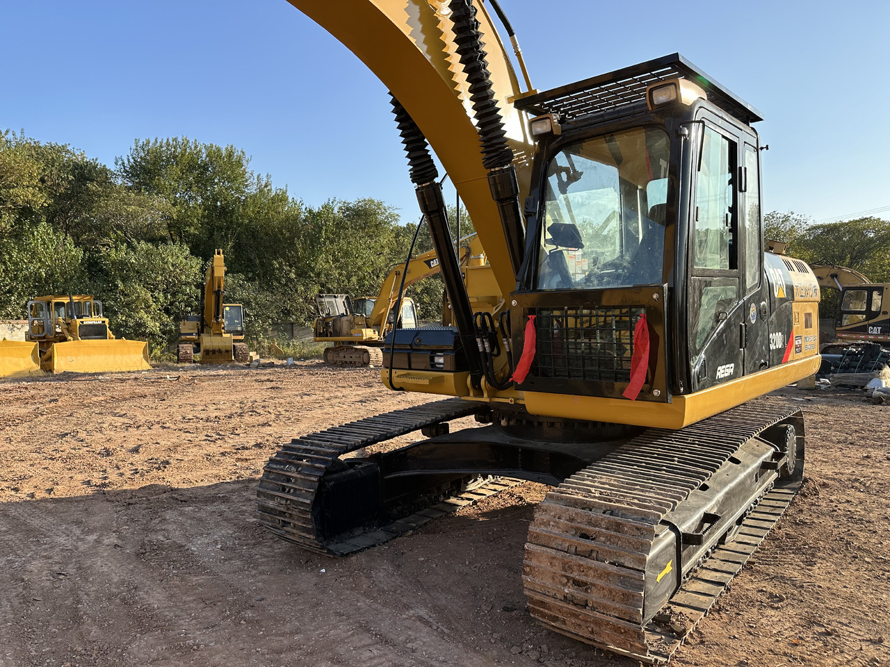 CATERPILLAR 330D2L - Crawler excavator: picture 3 CATERPILLAR 330D2L - Crawler excavator: picture 3