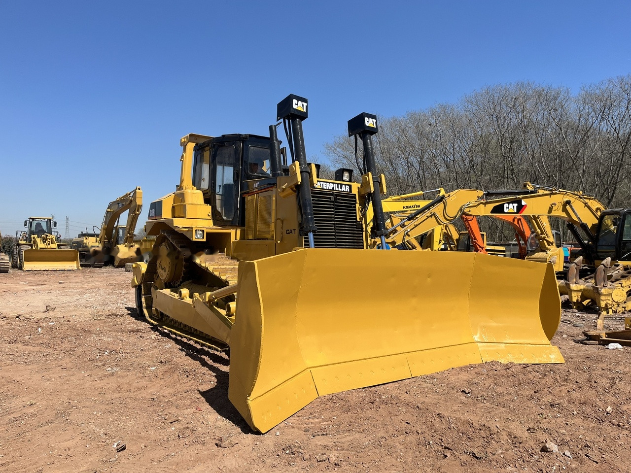 CATERPILLAR D8R - Bulldozer: picture 2 CATERPILLAR D8R - Bulldozer: picture 2