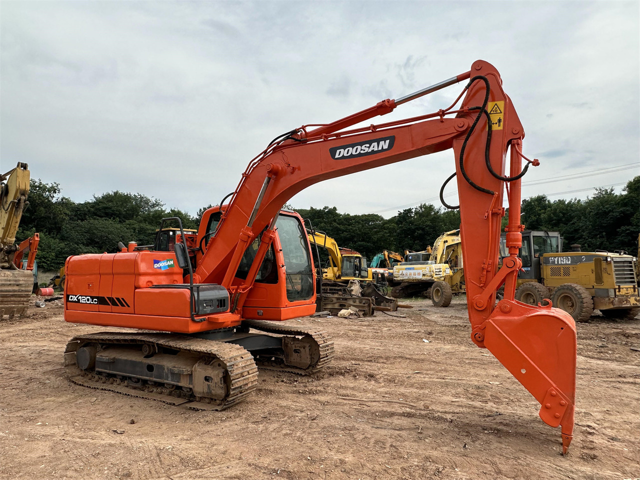 DOOSAN DX120 - Crawler excavator: picture 5 DOOSAN DX120 - Crawler excavator: picture 5