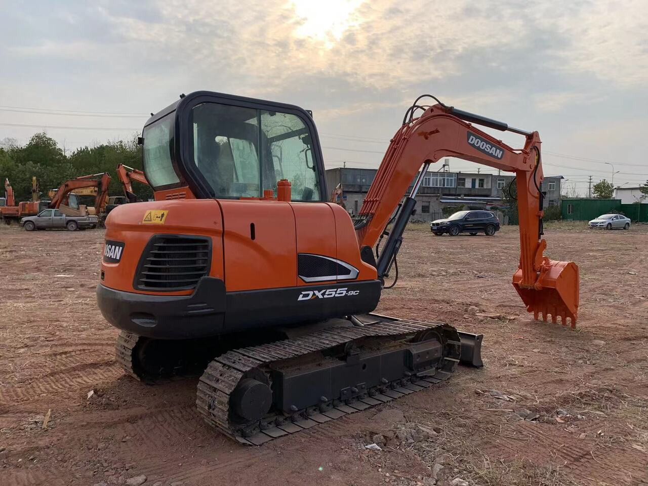 DOOSAN DX55 - Excavator: picture 2 DOOSAN DX55 - Excavator: picture 2