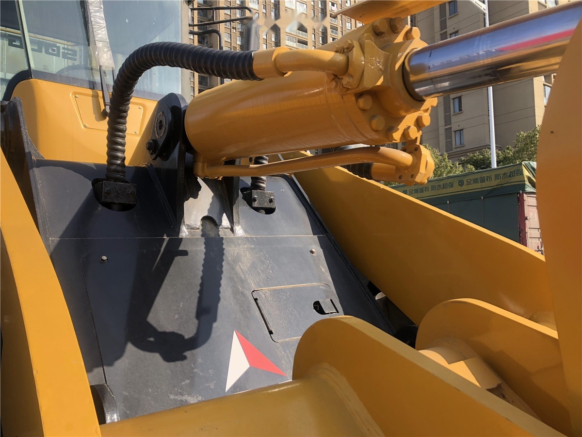 Wheel loader SDLG LG956L: picture 16