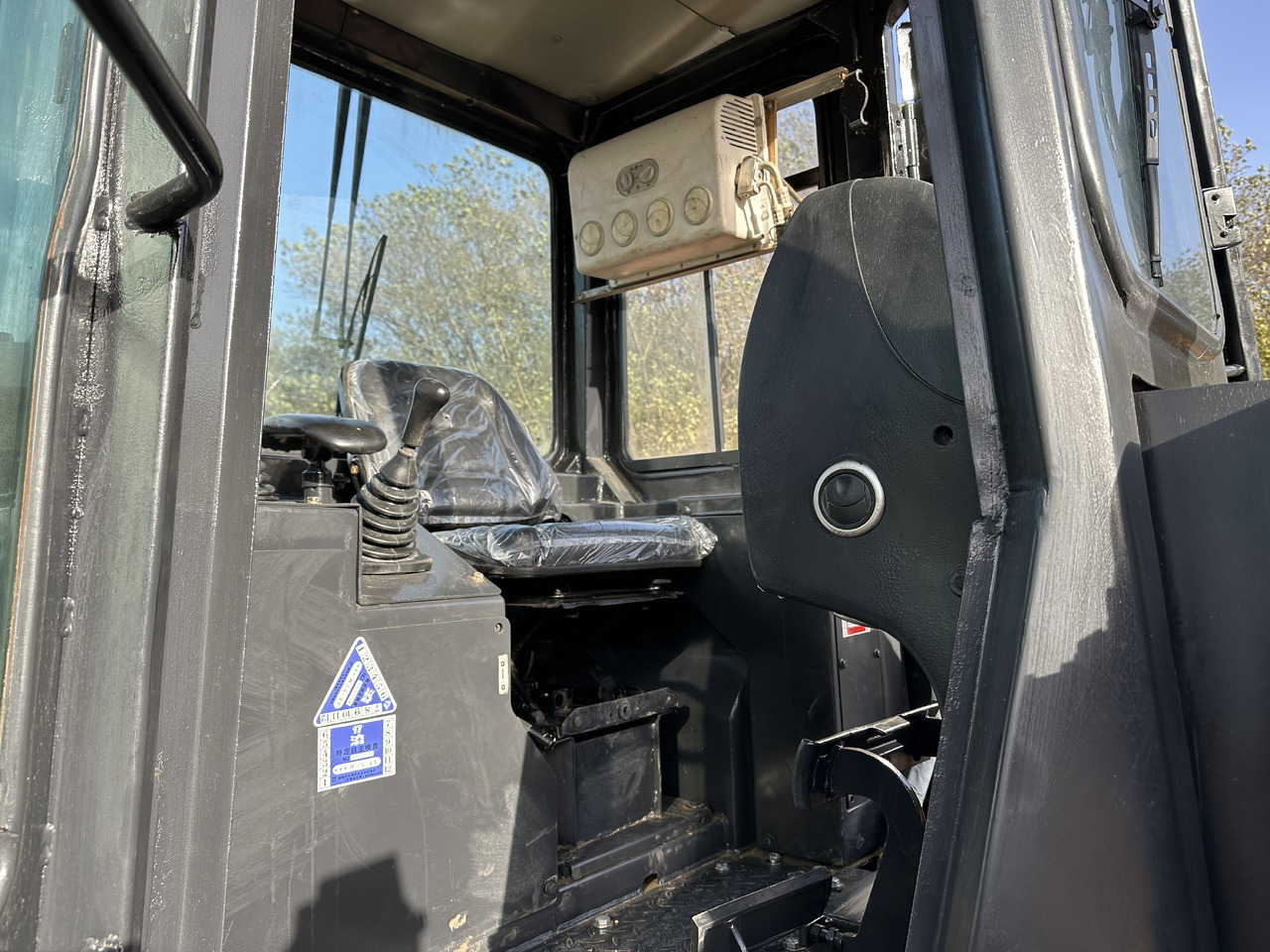 Bulldozer SHANTUI SD22: picture 6 Bulldozer SHANTUI SD22: picture 6