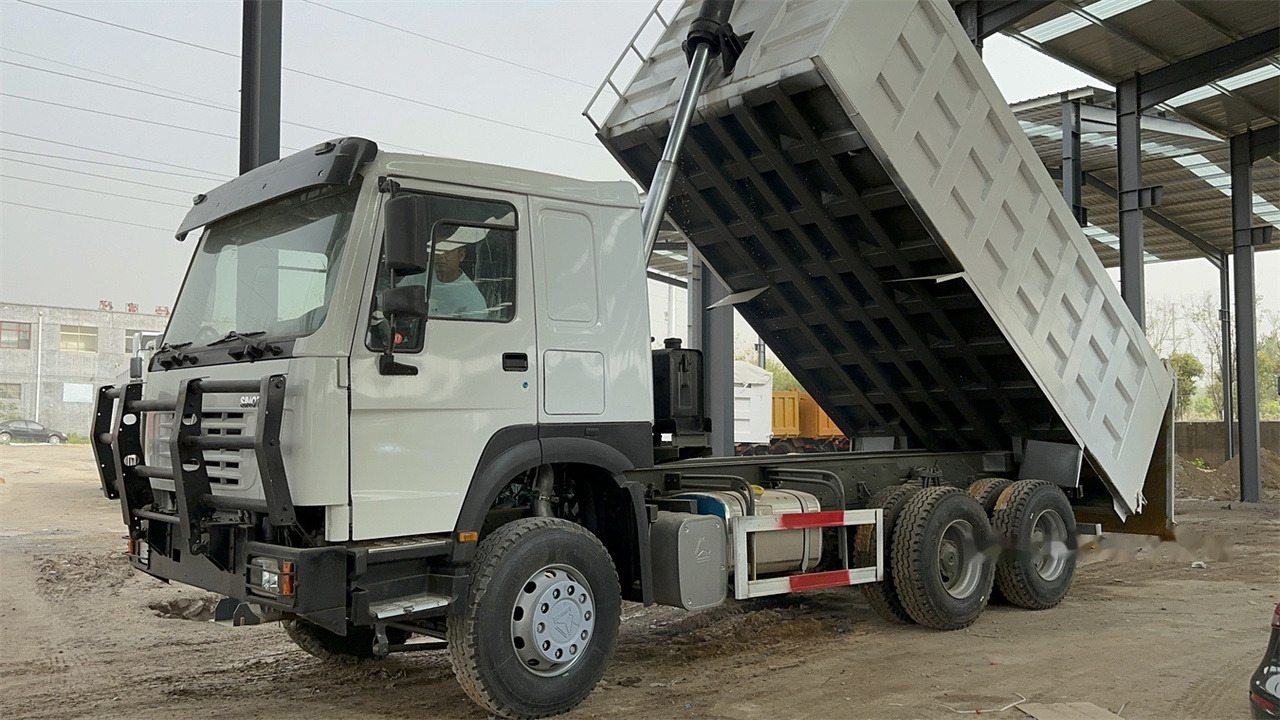 SINOTRUK HOWO 371 Dump Truck - Tipper: picture 1 SINOTRUK HOWO 371 Dump Truck - Tipper: picture 1