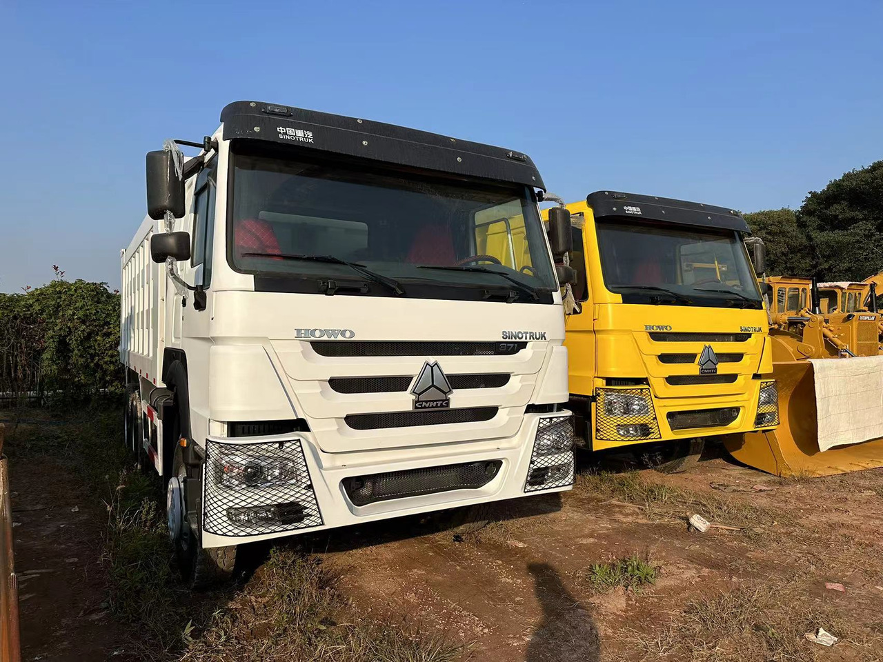 SINOTRUK HOWO 371hp 6x4 - Tipper: picture 1 SINOTRUK HOWO 371hp 6x4 - Tipper: picture 1