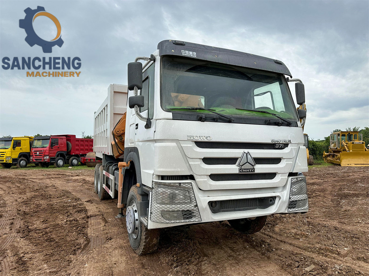 SINOTRUK Howo 371 6x4 crane truck - Crane truck: picture 2 SINOTRUK Howo 371 6x4 crane truck - Crane truck: picture 2