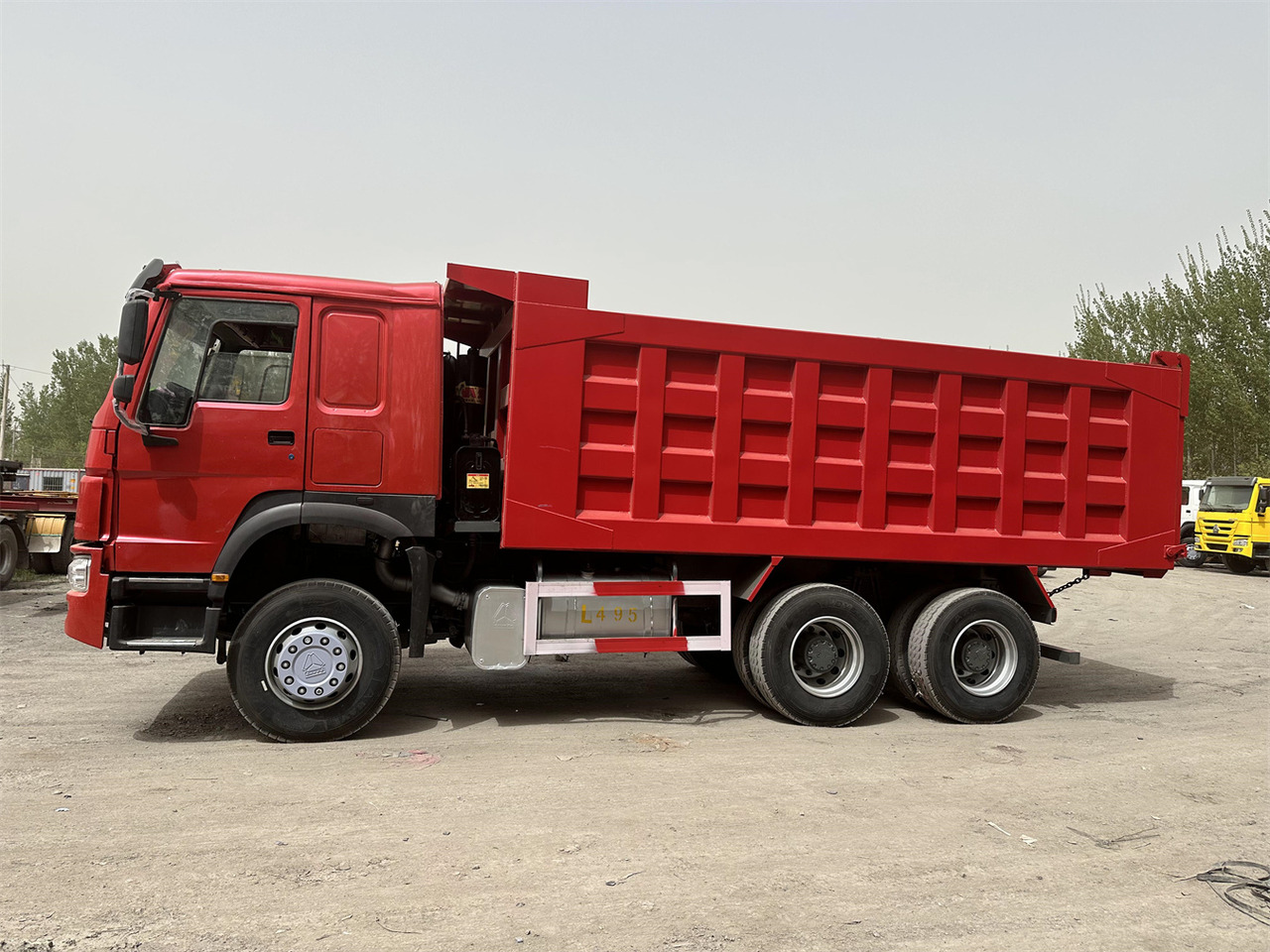 SINOTRUK Howo Dump truck 371 - Tipper: picture 1 SINOTRUK Howo Dump truck 371 - Tipper: picture 1