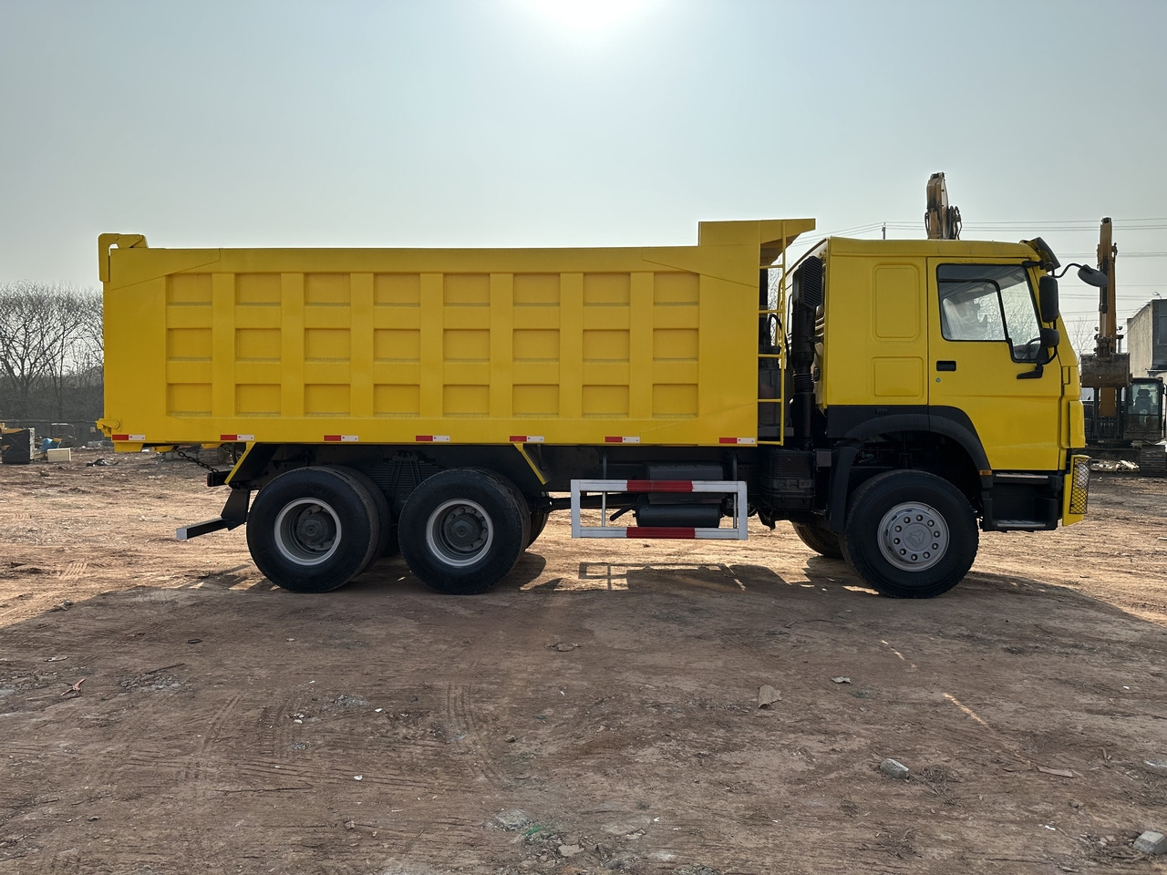 SINOTRUK Howo Dump truck 371 - Tipper: picture 4 SINOTRUK Howo Dump truck 371 - Tipper: picture 4