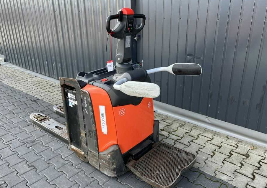 BT LPE200 - Pallet truck: picture 3 BT LPE200 - Pallet truck: picture 3
