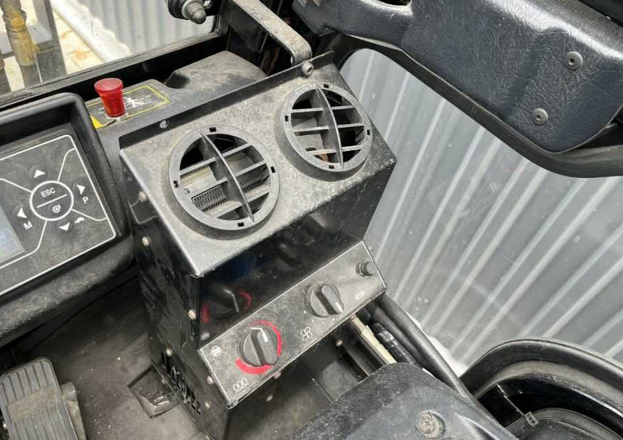 Electric forklift Hyundai 25B-9: picture 8 Electric forklift Hyundai 25B-9: picture 8