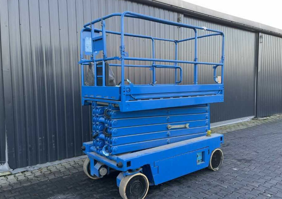 Iteco IT12122 - Scissor lift: picture 1 Iteco IT12122 - Scissor lift: picture 1