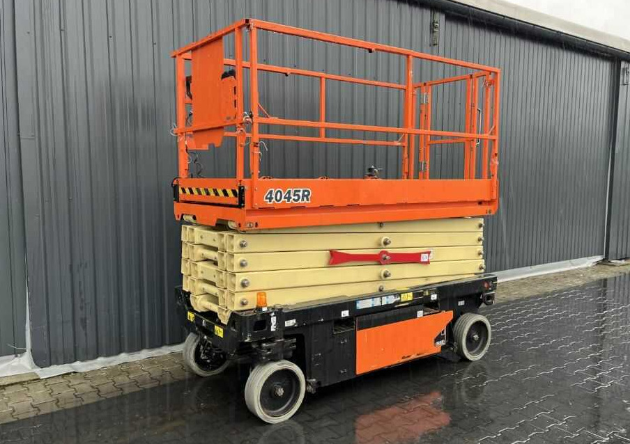 JLG 4045R - Scissor lift: picture 1 JLG 4045R - Scissor lift: picture 1