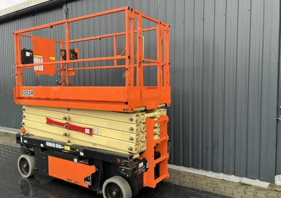 JLG 4045R - Scissor lift: picture 3 JLG 4045R - Scissor lift: picture 3