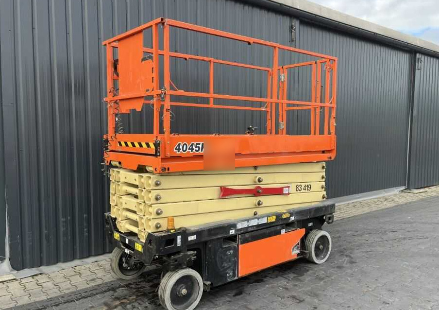 JLG 4045R - Scissor lift: picture 1 JLG 4045R - Scissor lift: picture 1