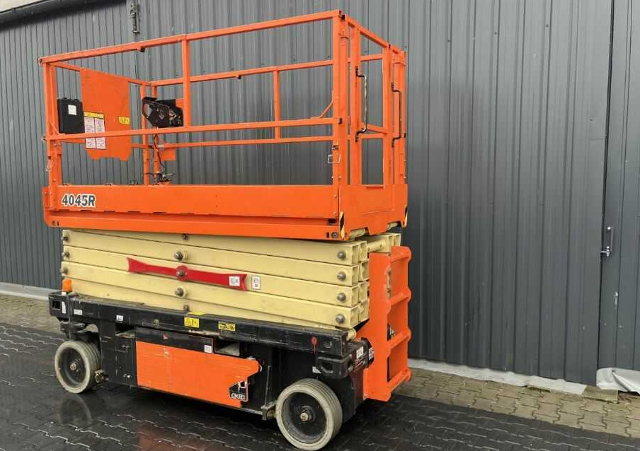 JLG 4045R - Scissor lift: picture 3 JLG 4045R - Scissor lift: picture 3