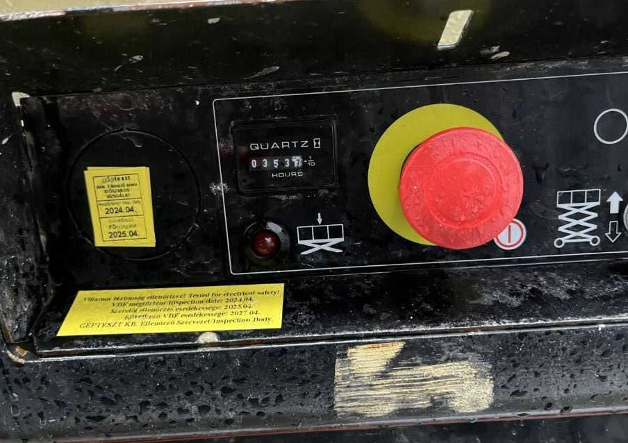 JLG 4045R - Scissor lift: picture 5 JLG 4045R - Scissor lift: picture 5